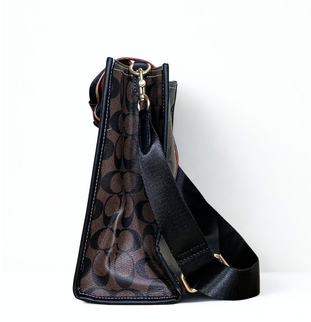 Smith Tote Bag